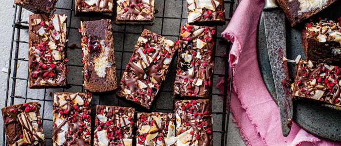 Raspberry & Coconut Brownie 